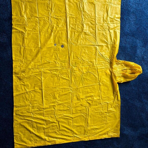 vintage mickey mouse yellow poncho - Picture 4 of 7